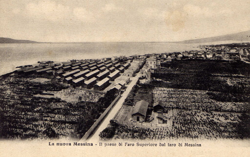la-nuova-messina-il-paese-di-faro-superiore-dal-faro-di-mes