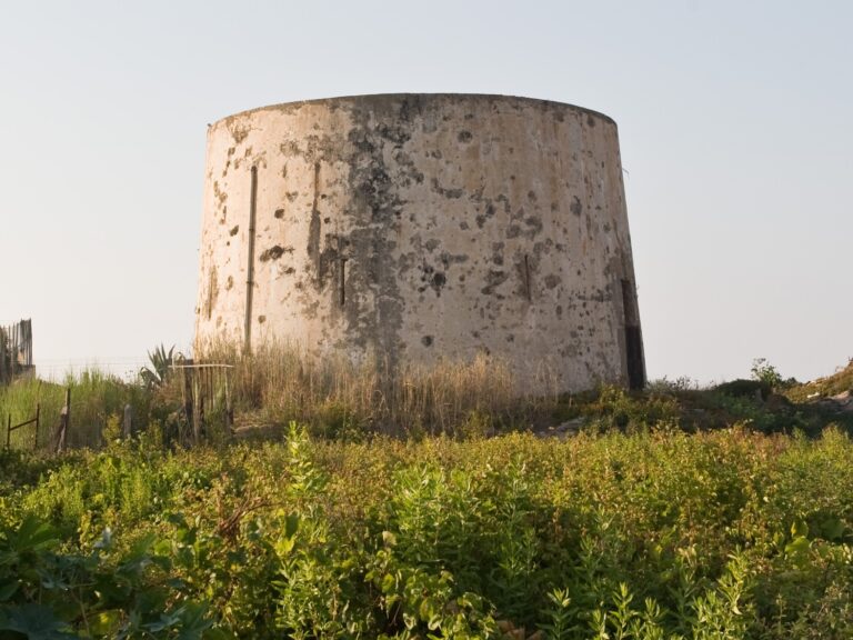 Torri e Fortini a Torre Faro